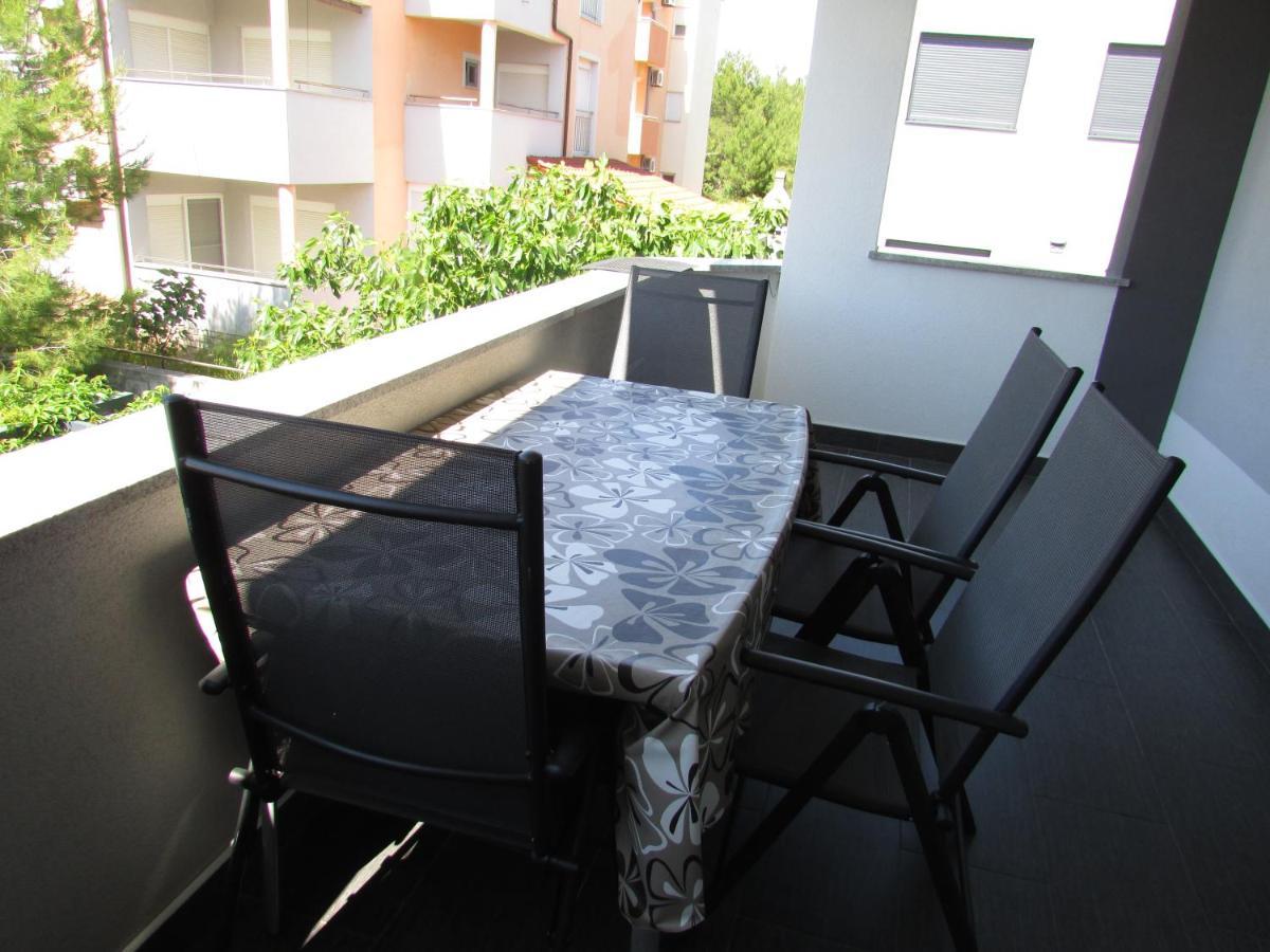 Apartment Miaantonia Vrsi Exterior foto